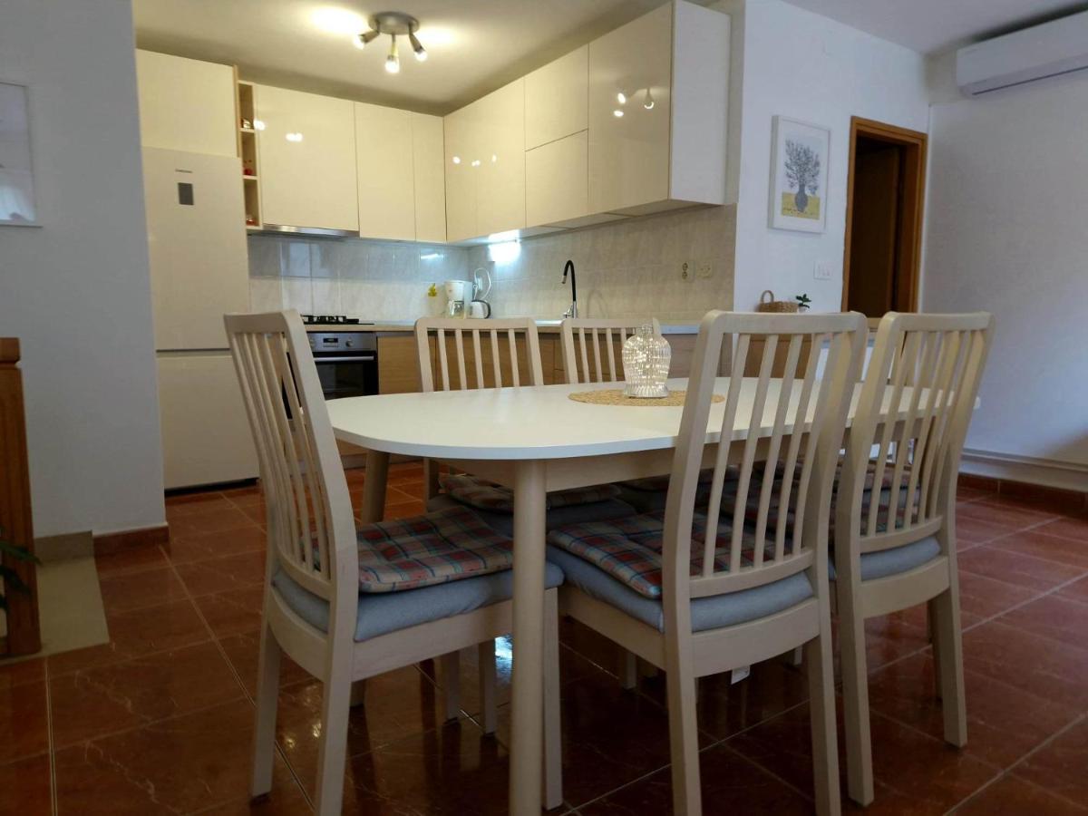 Apartments Barbaresko ルンバルダ エクステリア 写真