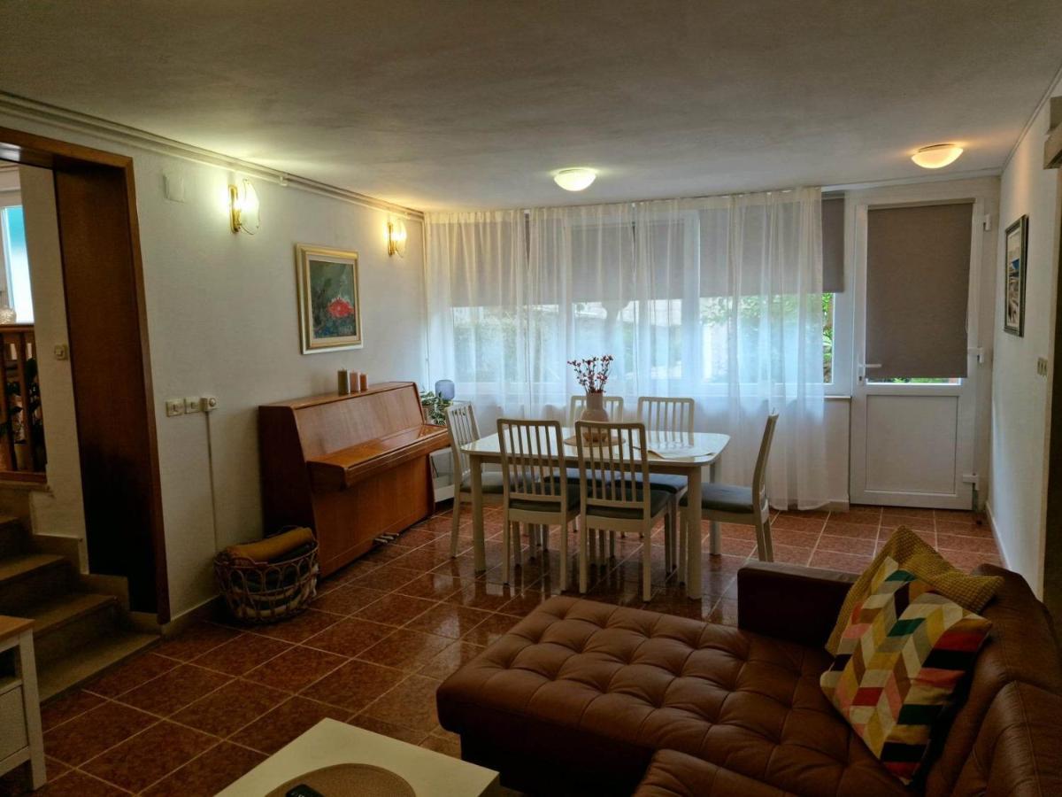 Apartments Barbaresko ルンバルダ エクステリア 写真